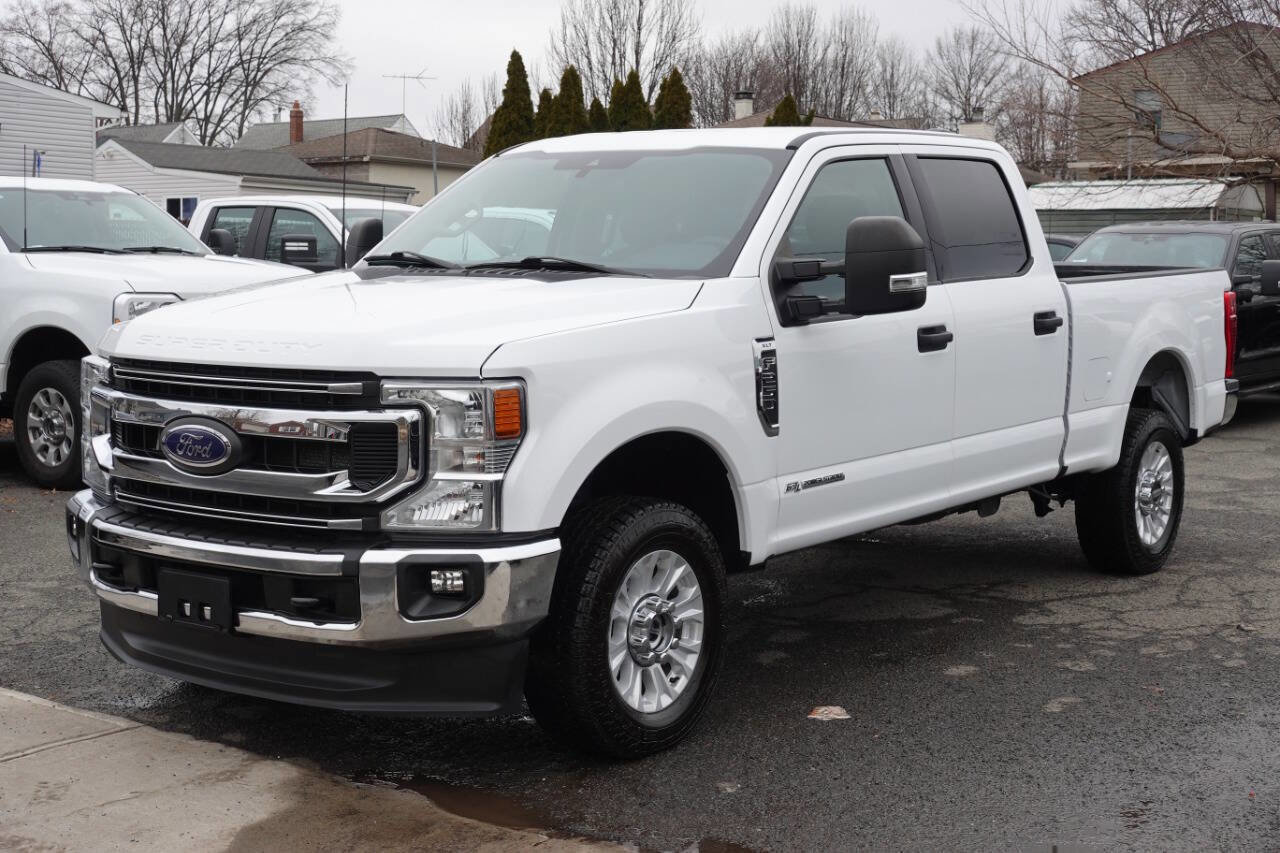 Used 2022 Ford F250 XLT image 1
