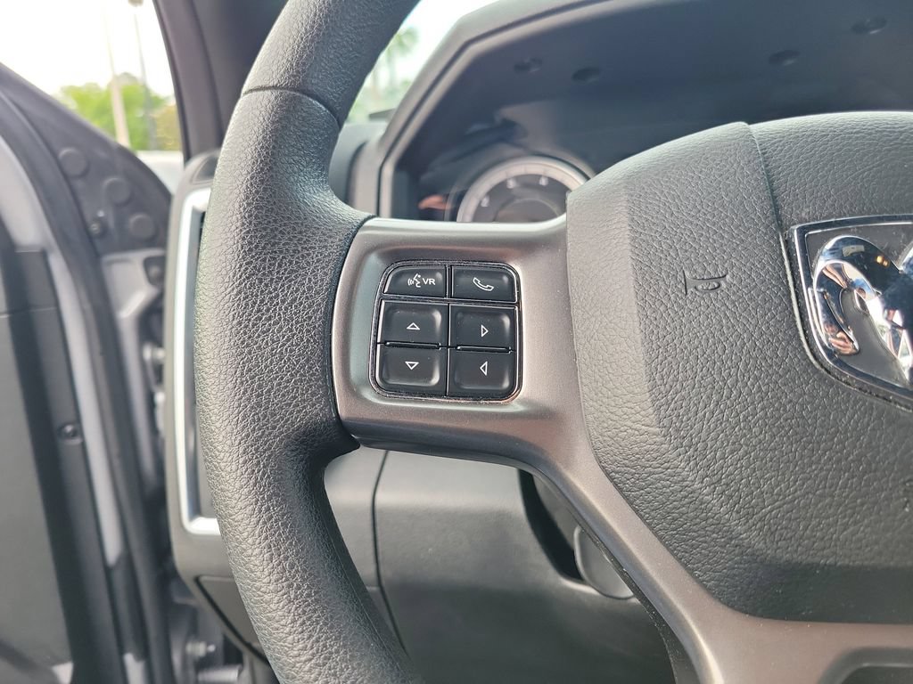 Used 2024 RAM 1500 Warlock RWD image 16