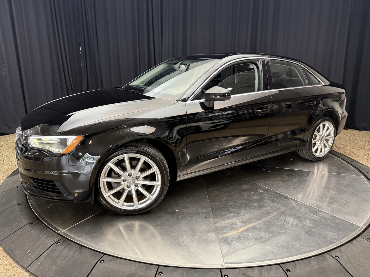 Used 2015 Audi A3 2.0T Premium Plus image 2