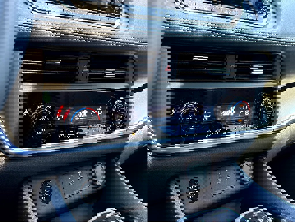 New 2026 Nissan Rogue SV image 8