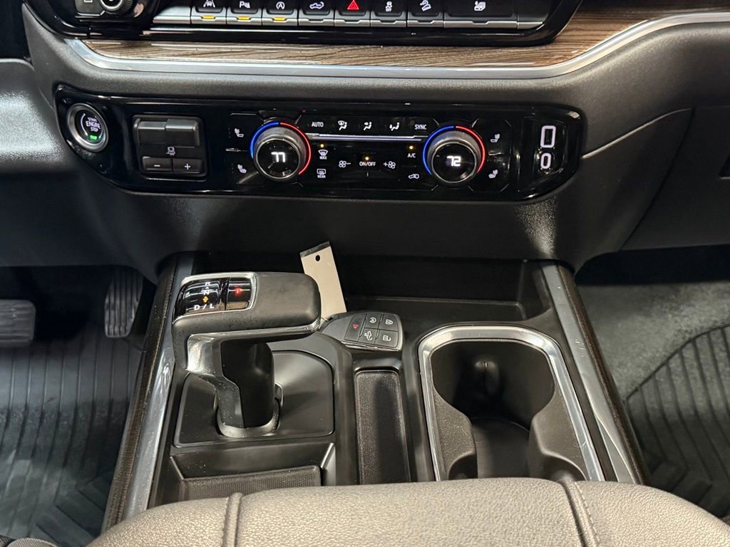 Used 2024 Chevrolet Silverado 1500 LT Trail Boss w/ Convenience Package II AWD/4WD image 15