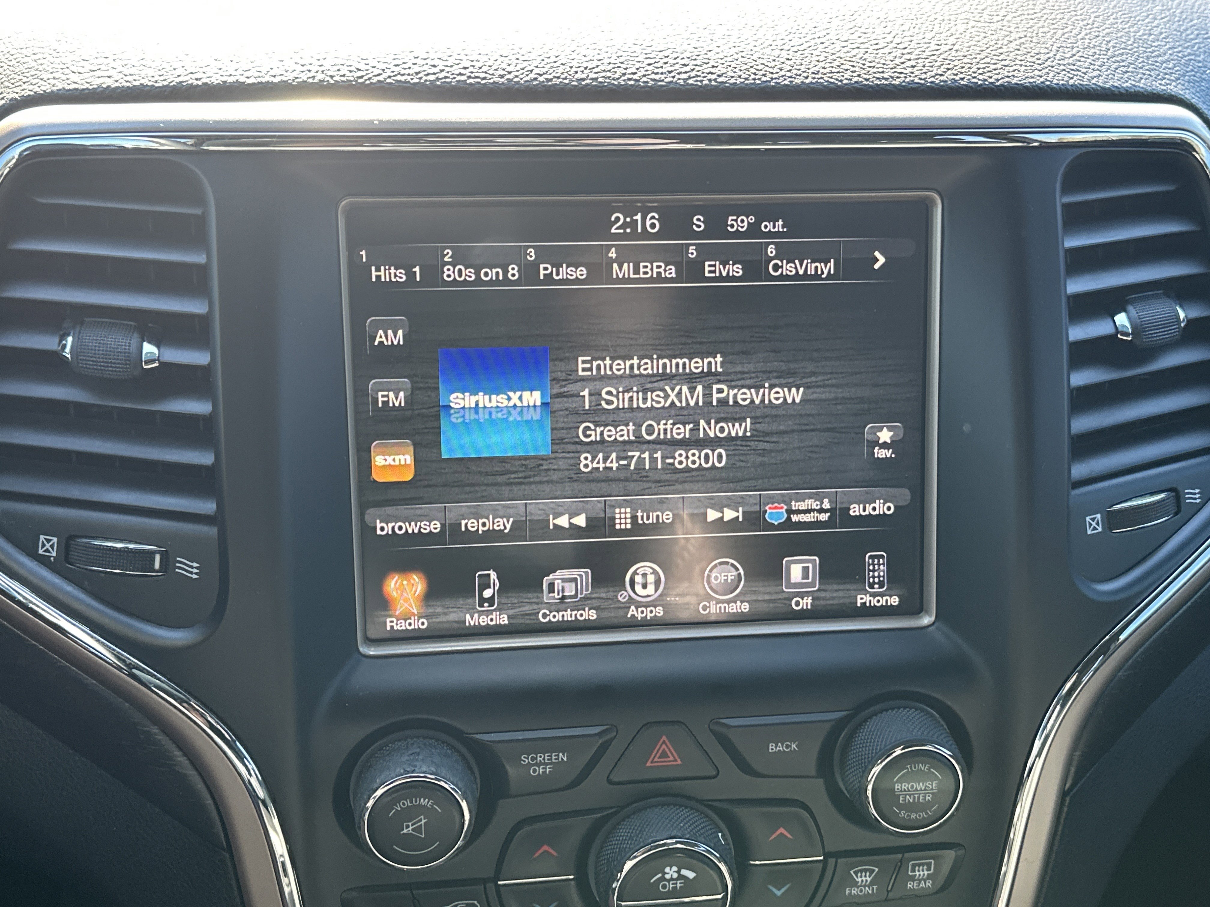 Used 2017 Jeep Grand Cherokee Laredo w/ Quick Order Package 23E image 25