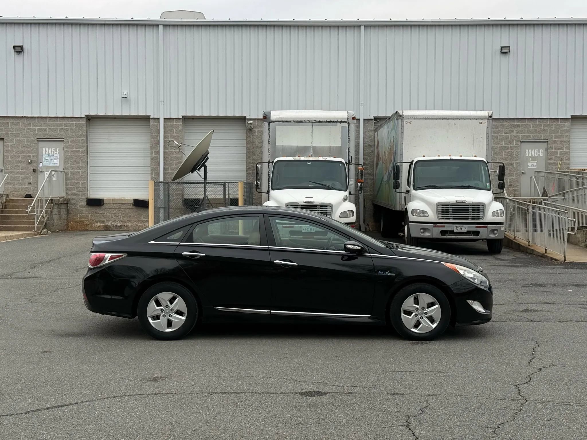 Used 2012 Hyundai Sonata Hybrid w/ Leather Pkg image 16