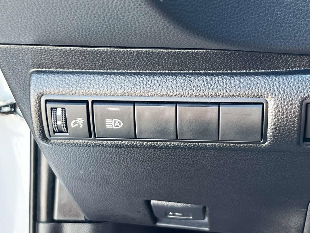 Used 2023 Toyota Corolla SE FWD image 20