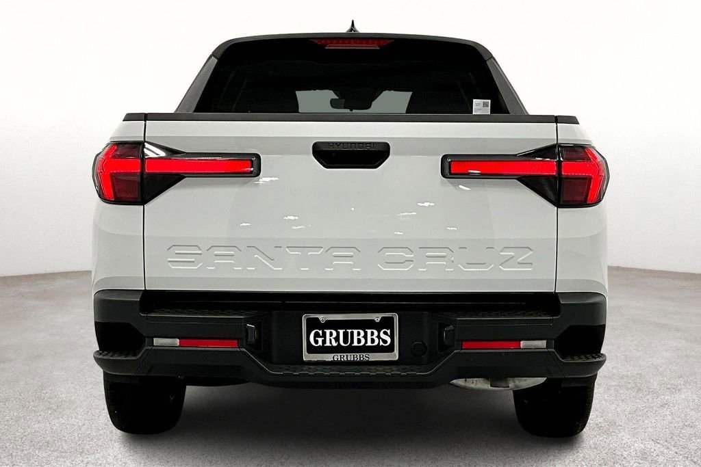 Used 2025 Hyundai Santa Cruz SE image 6