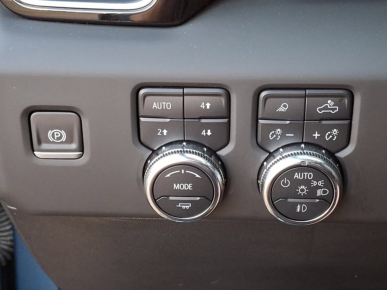 Certified 2025 GMC Sierra 1500 Denali Ultimate AWD/4WD image 28