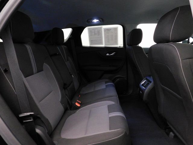 Used 2025 Chevrolet Blazer LT image 32