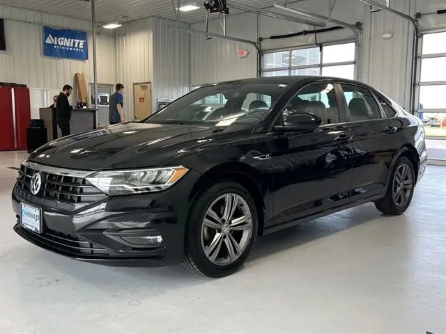 Used 2020 Volkswagen Jetta R-Line w/ R-Line Cold Weather Package FWD image 6