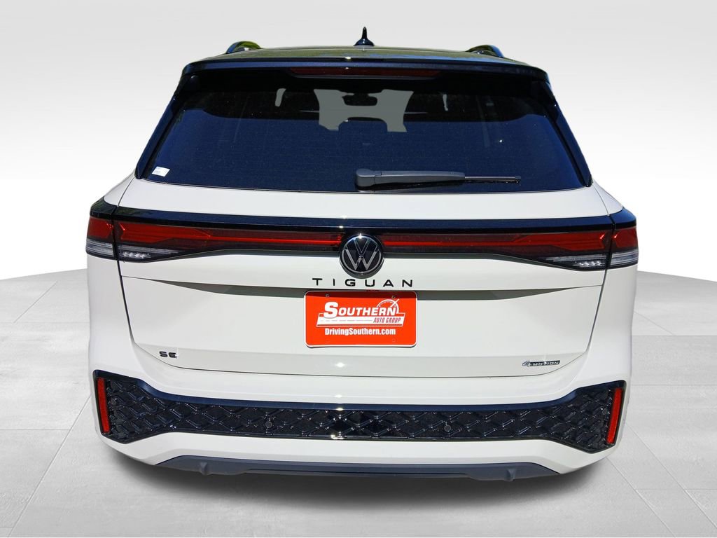 New 2026 Volkswagen Tiguan SE R-Line image 4