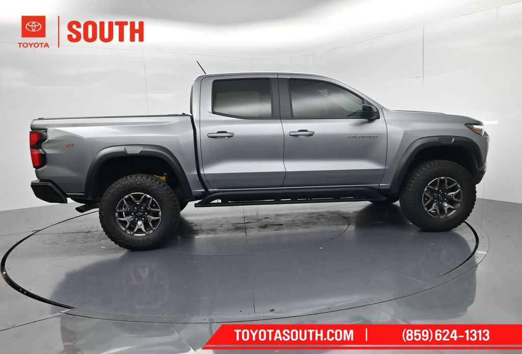 Used 2024 Chevrolet Colorado ZR2 w/ Technology Package AWD/4WD image 8