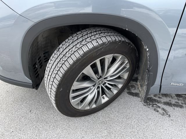 Certified 2021 Toyota Highlander Platinum image 10