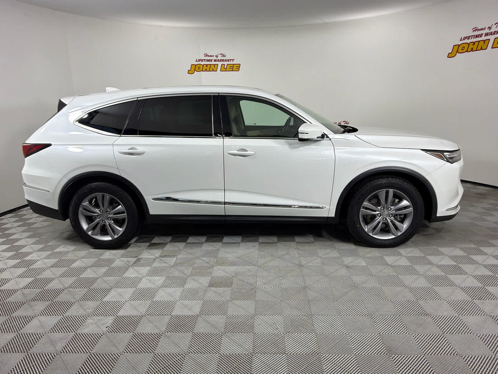 Used 2022 Acura MDX FWD image 7