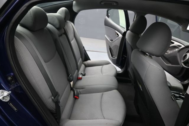 Used 2013 Hyundai Elantra GLS w/ Preferred Pkg FWD image 10