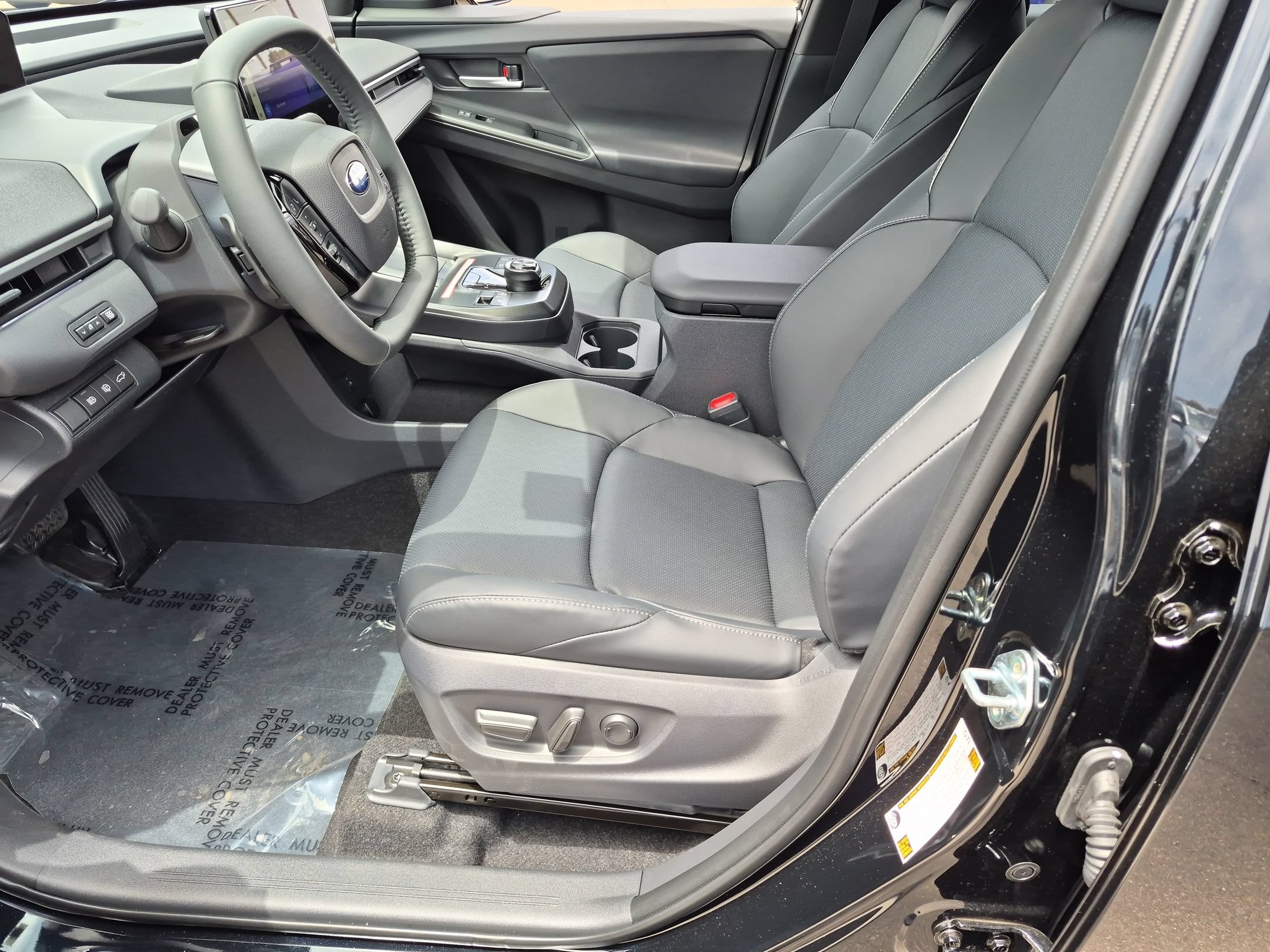 New 2026 Subaru Solterra w/ Premium Convenience Package AWD/4WD image 13