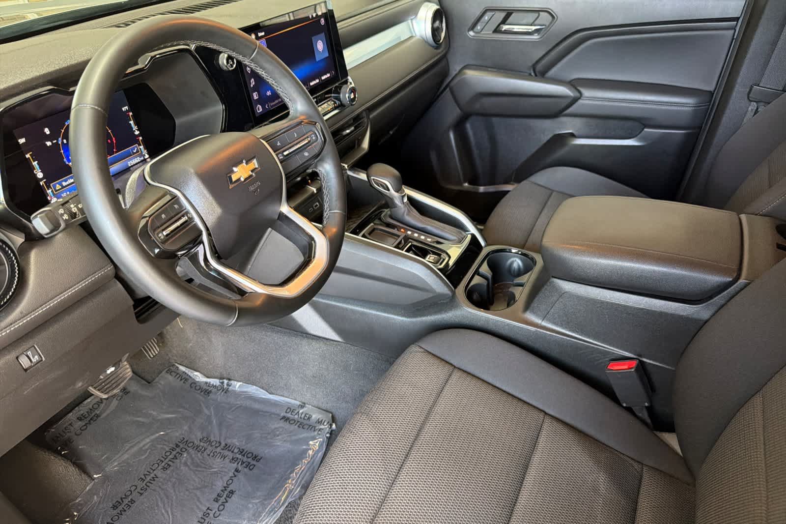 Used 2023 Chevrolet Colorado LT w/ LT Convenience Package RWD image 11