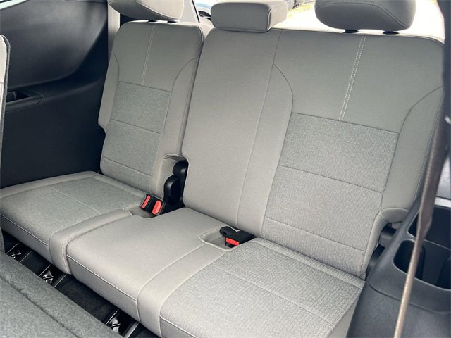 New 2025 GMC Acadia Elevation image 25