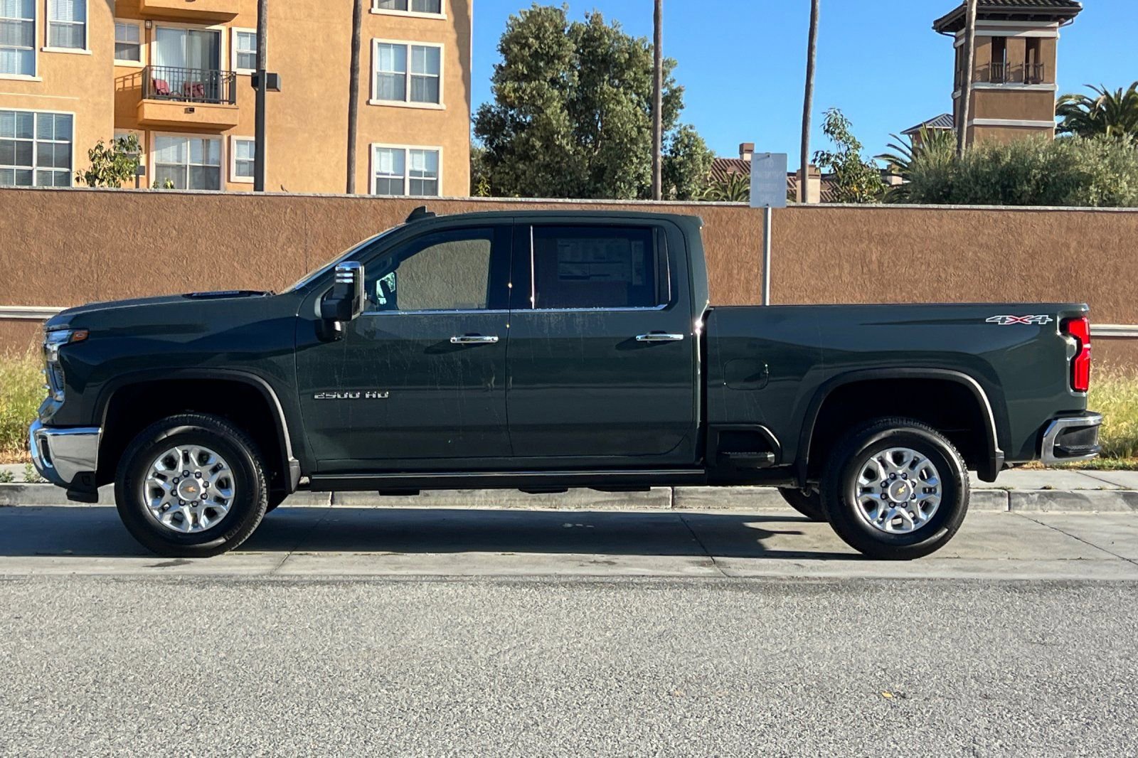 New 2026 Chevrolet Silverado 2500 LTZ w/ LTZ Premium Package image 7
