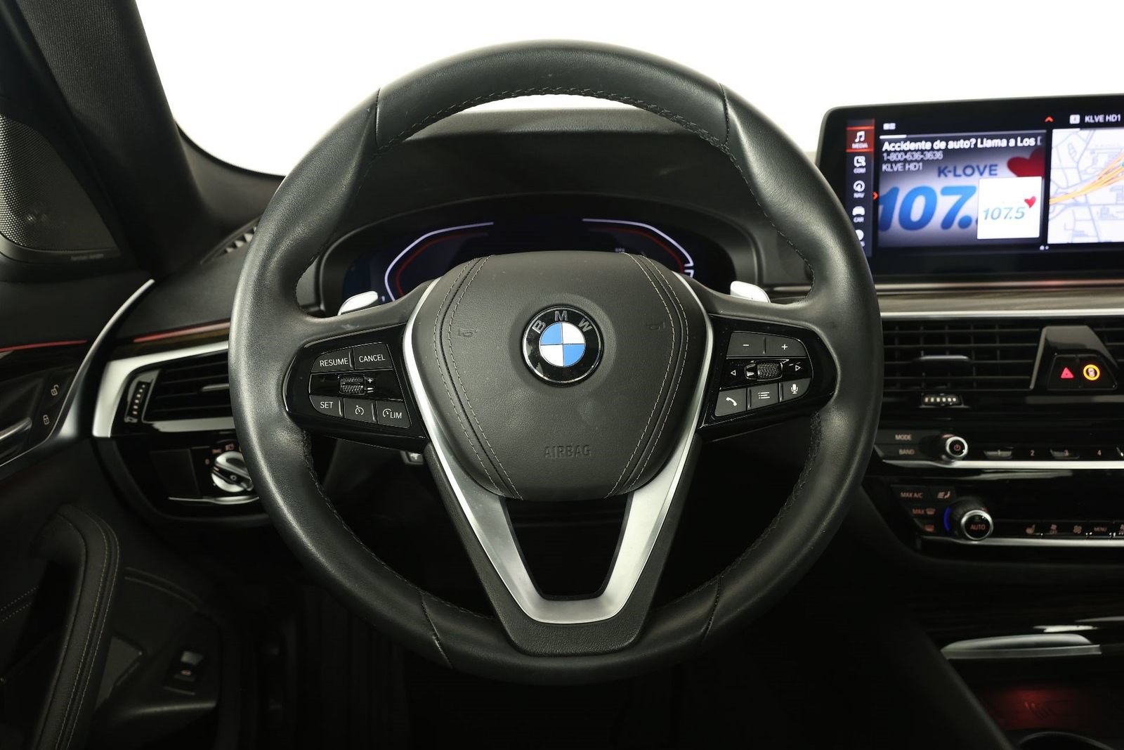Used 2023 BMW 540i w/ Premium Package RWD image 8