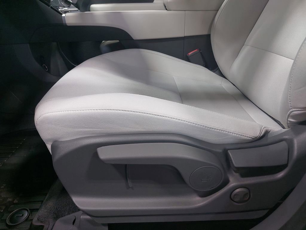 Certified 2026 Hyundai Santa Fe SE AWD/4WD image 31