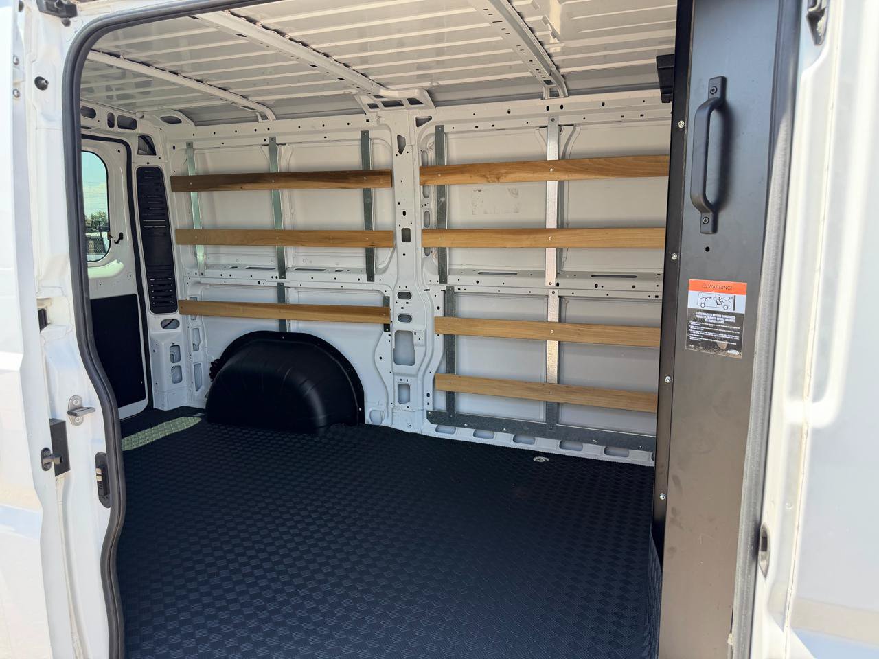 Used 2025 RAM ProMaster 2500 w/ U-Haul Equipment Group FWD image 30