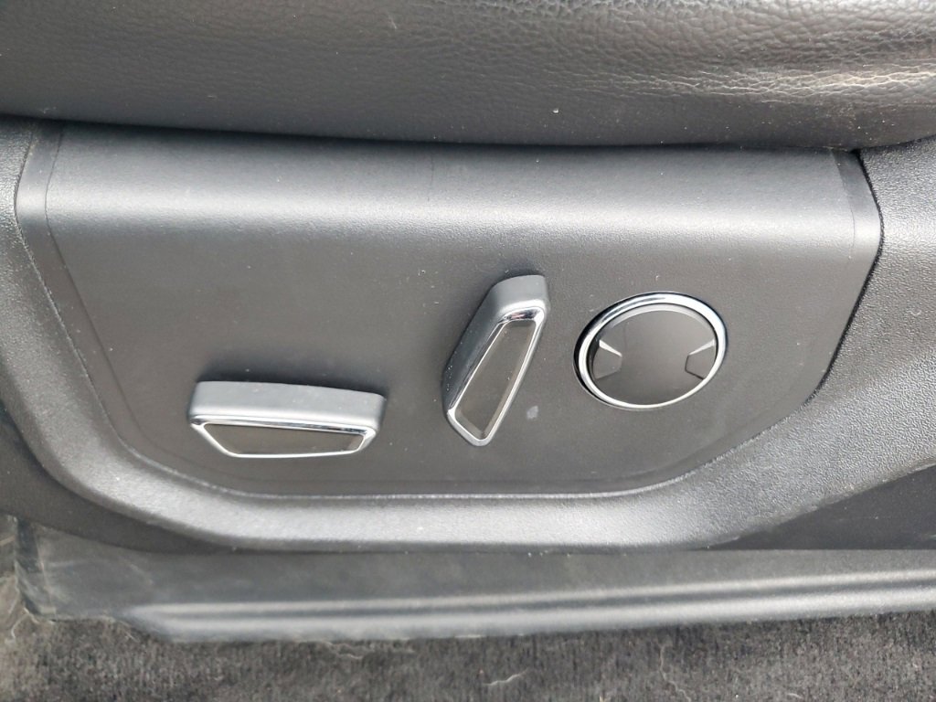 Used 2018 Ford F250 Lariat w/ Lariat Ultimate Package image 27