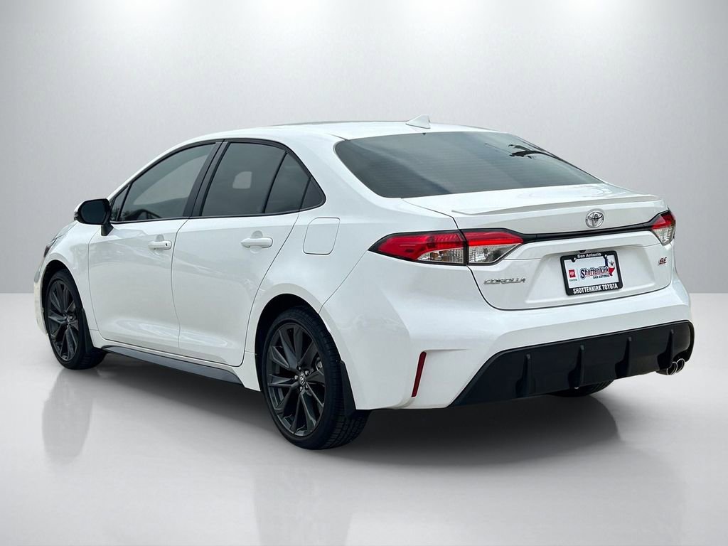 Certified 2026 Toyota Corolla SE w/ SE Package FWD image 7