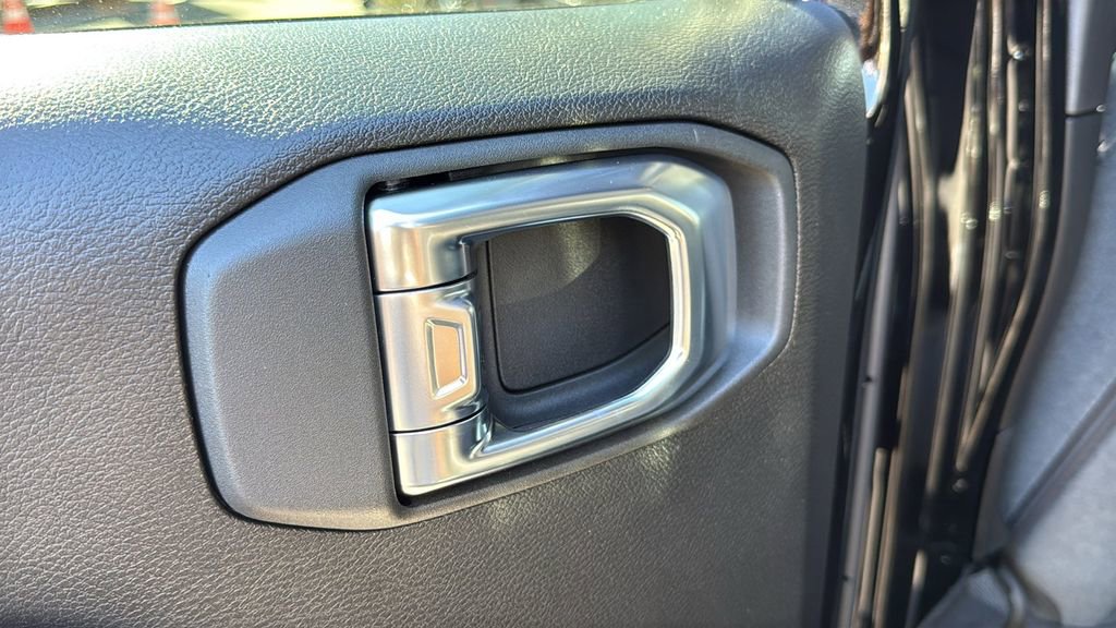 New 2026 Jeep Wrangler Sport S image 20