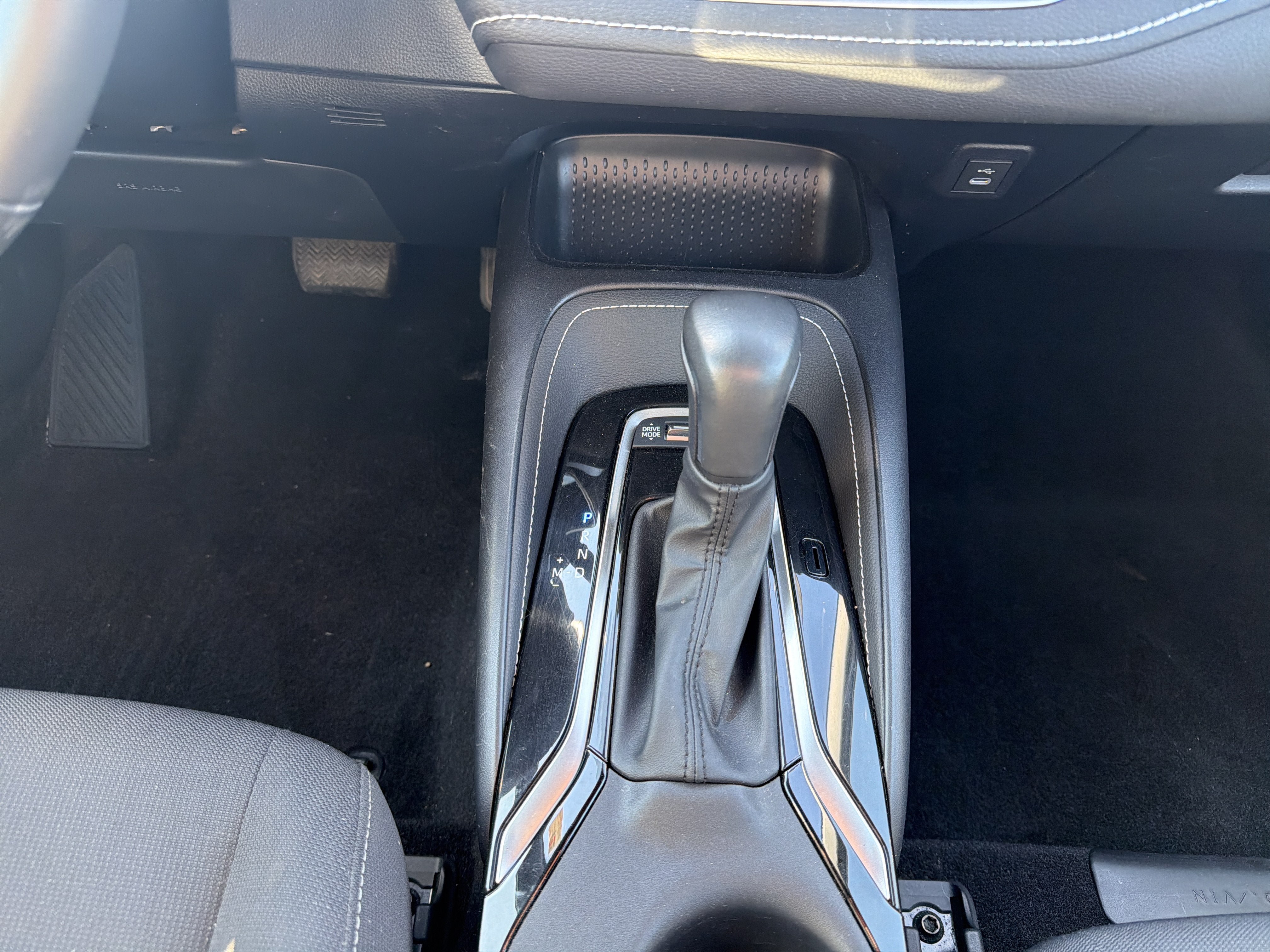 Used 2023 Toyota Corolla SE FWD image 18