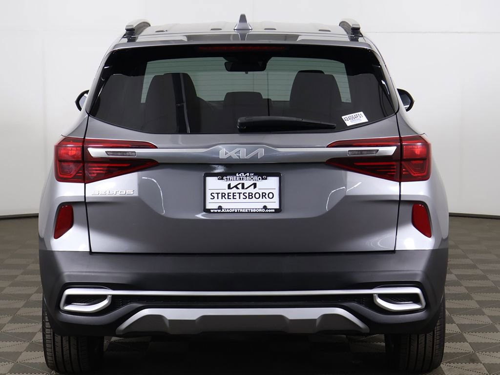 Used 2023 Kia Seltos S w/ Navigation Package AWD/4WD image 12