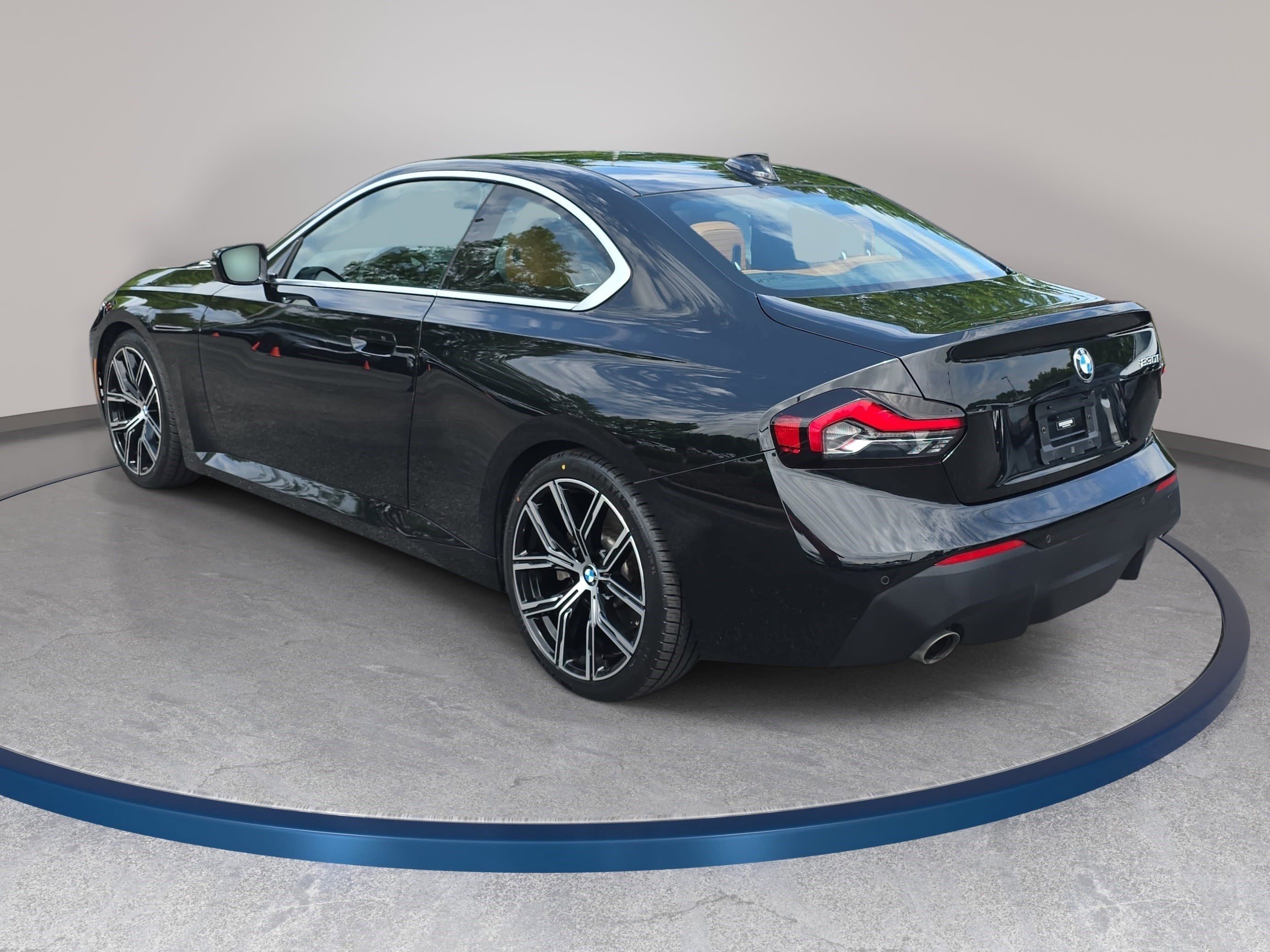 Used 2022 BMW 230i Coupe w/ Convenience Package RWD image 7