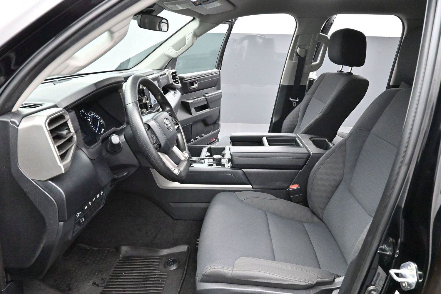 Used 2023 Toyota Tundra SR5 AWD/4WD image 11