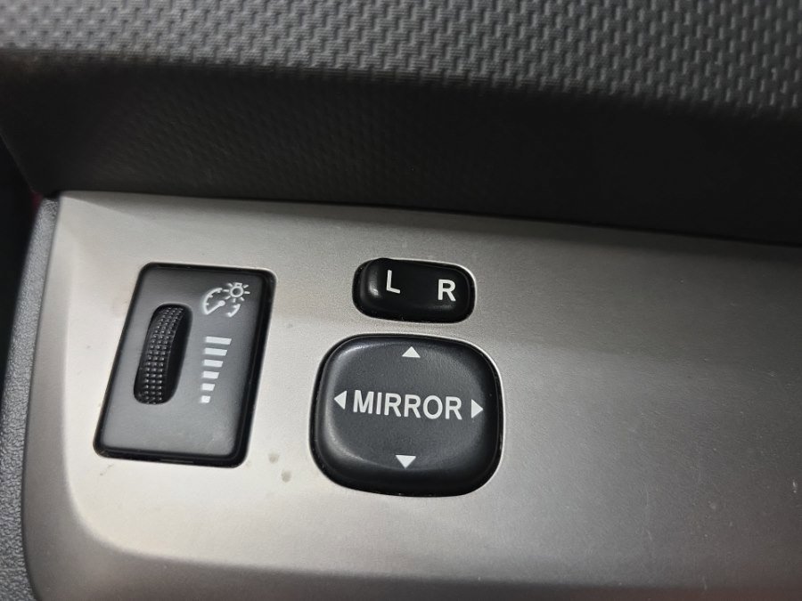 Used 2015 Scion xB FWD image 22