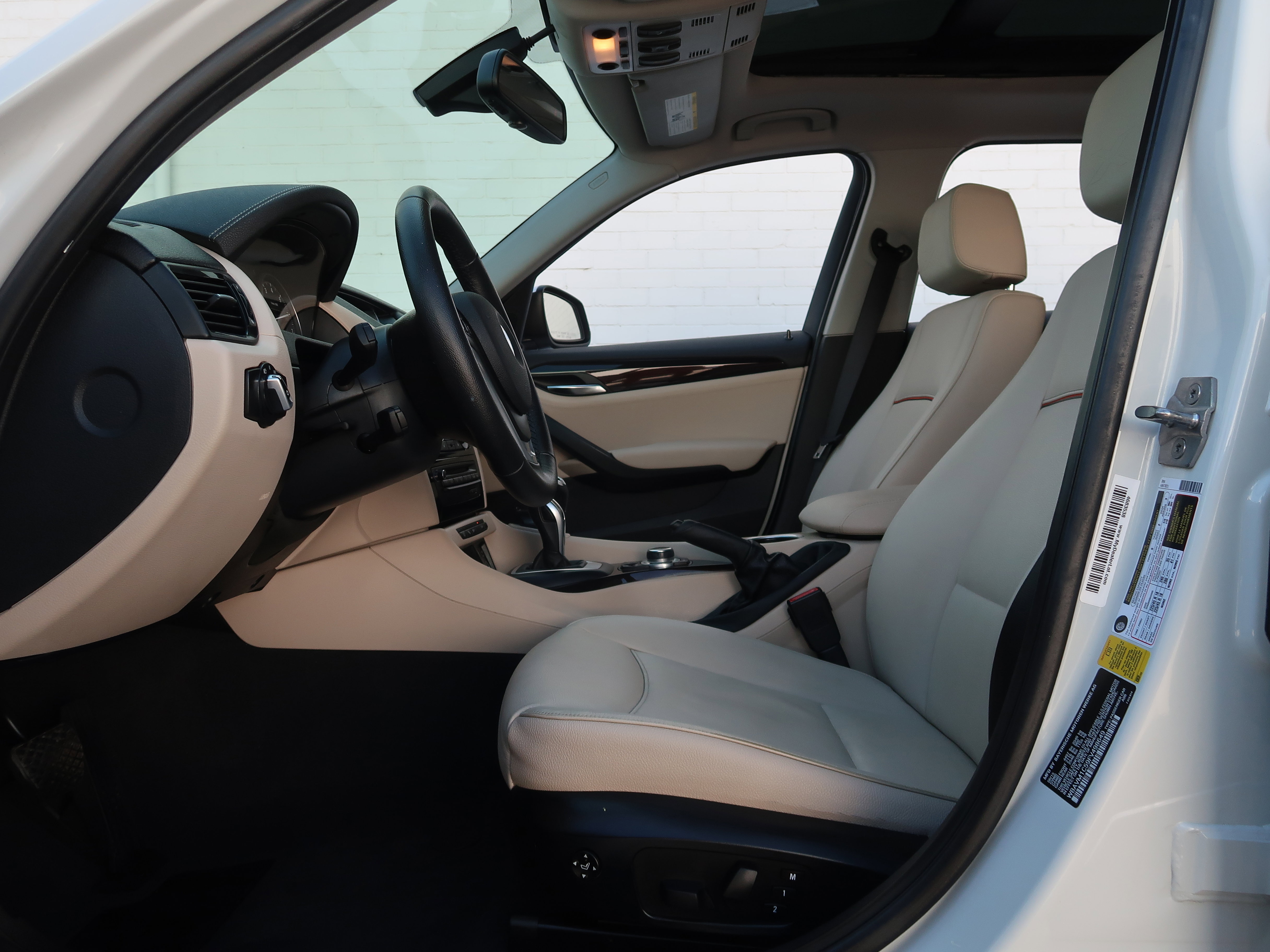 Used 2015 BMW X1 sDrive28i RWD image 30