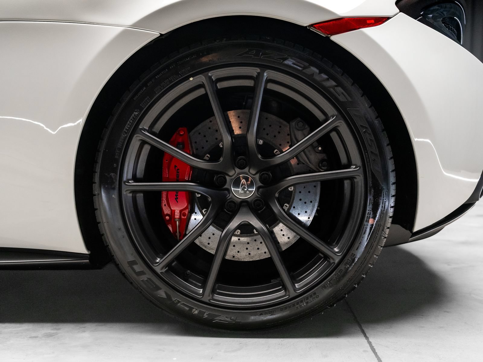 Used 2016 McLaren 570S Coupe RWD image 35