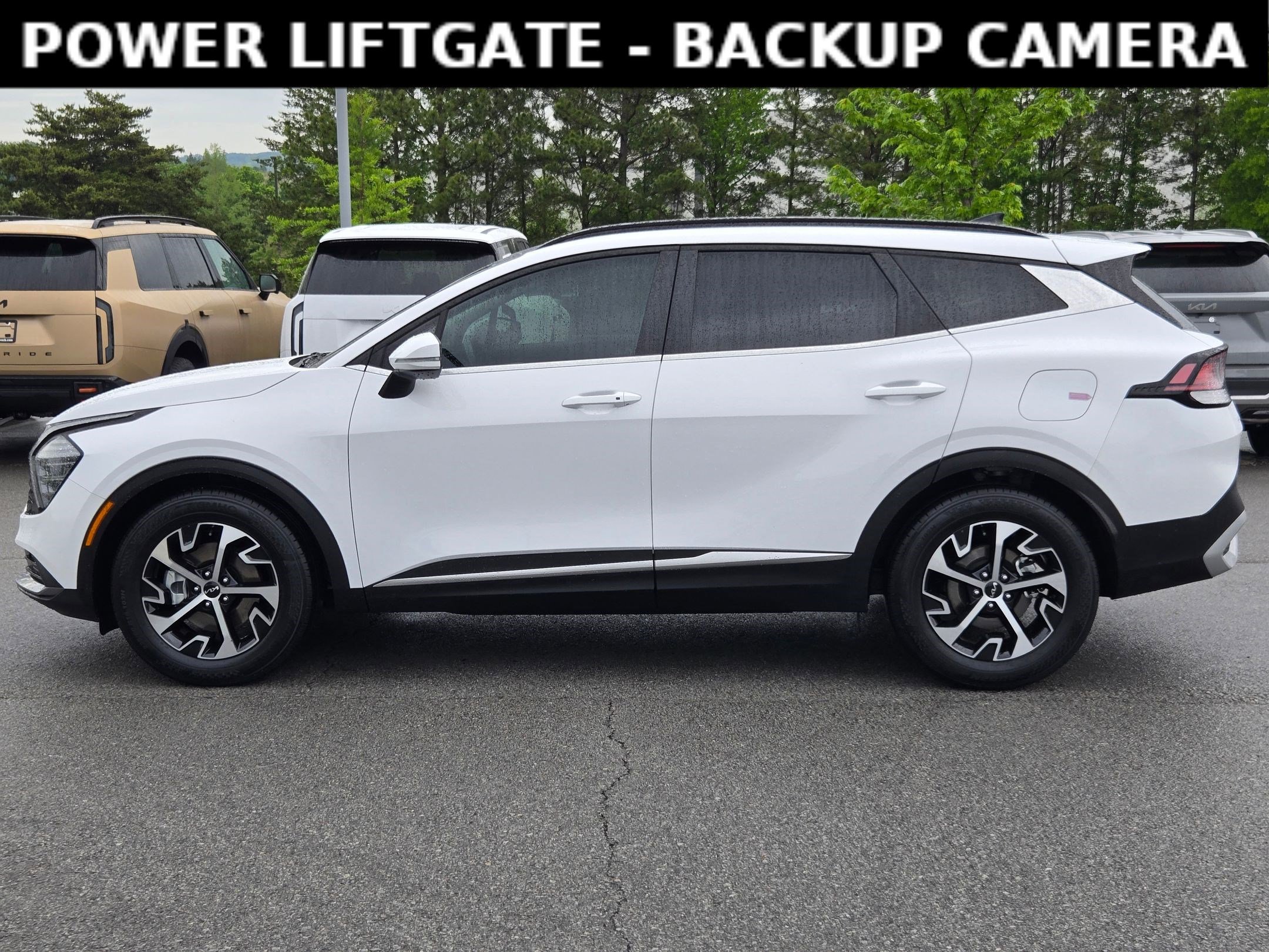 Used 2025 Kia Sportage EX w/ Premium Package FWD image 4