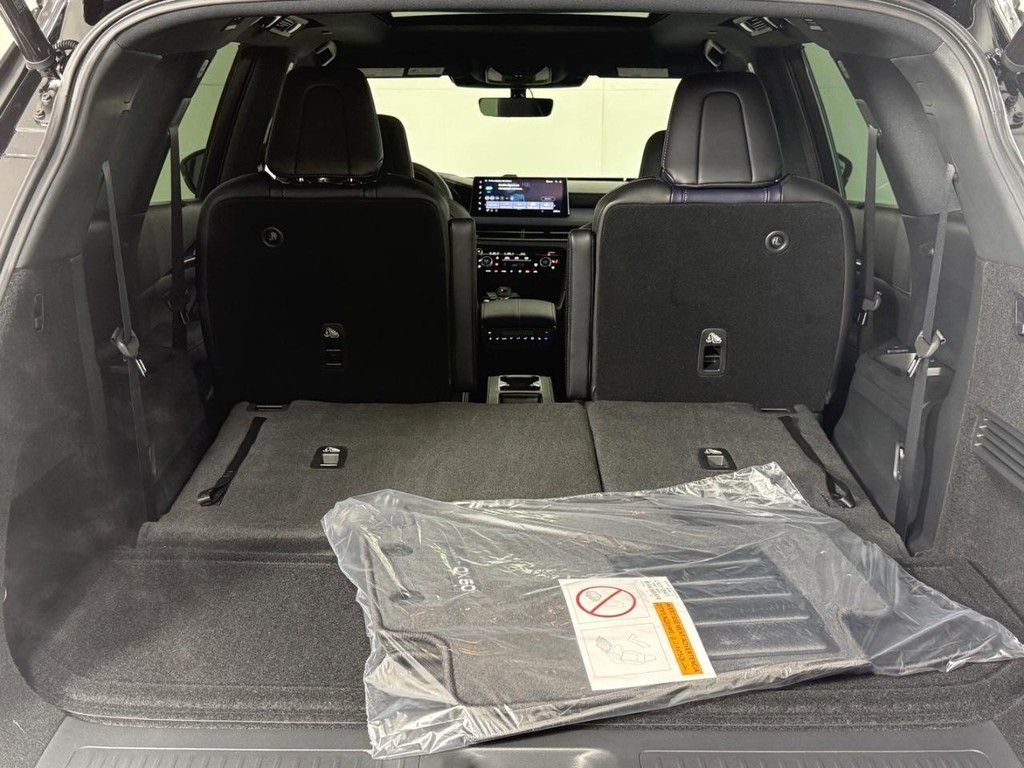 New 2026 INFINITI QX60 Sport w/ Dark Cargo Package AWD/4WD image 8