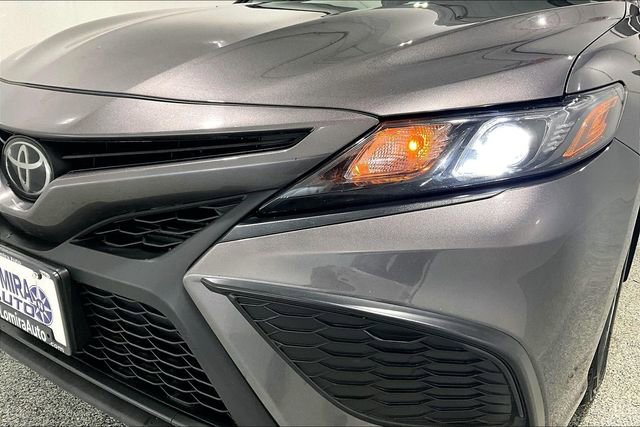 Used 2024 Toyota Camry SE FWD image 33