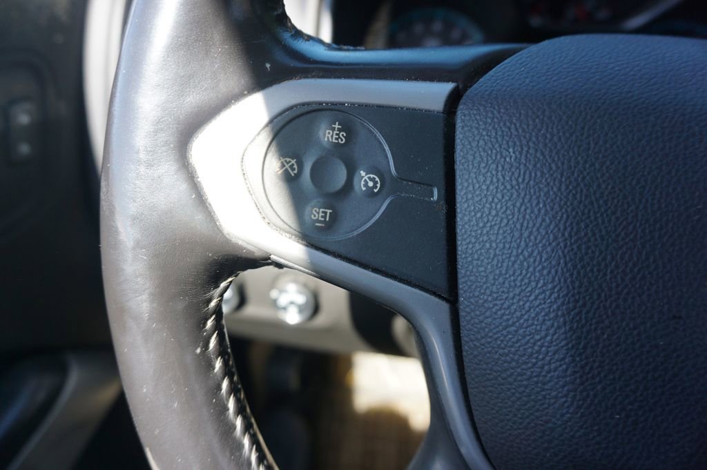 Used 2020 Chevrolet Colorado LT AWD/4WD image 7