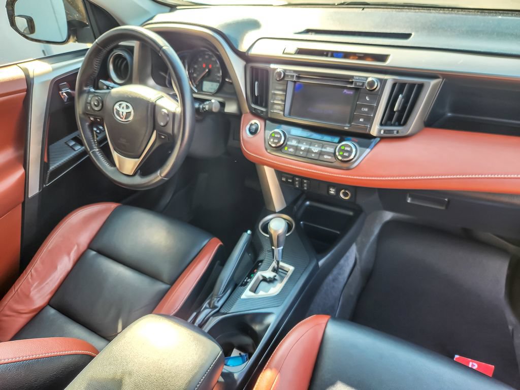 Used 2013 Toyota RAV4 Limited AWD/4WD image 20