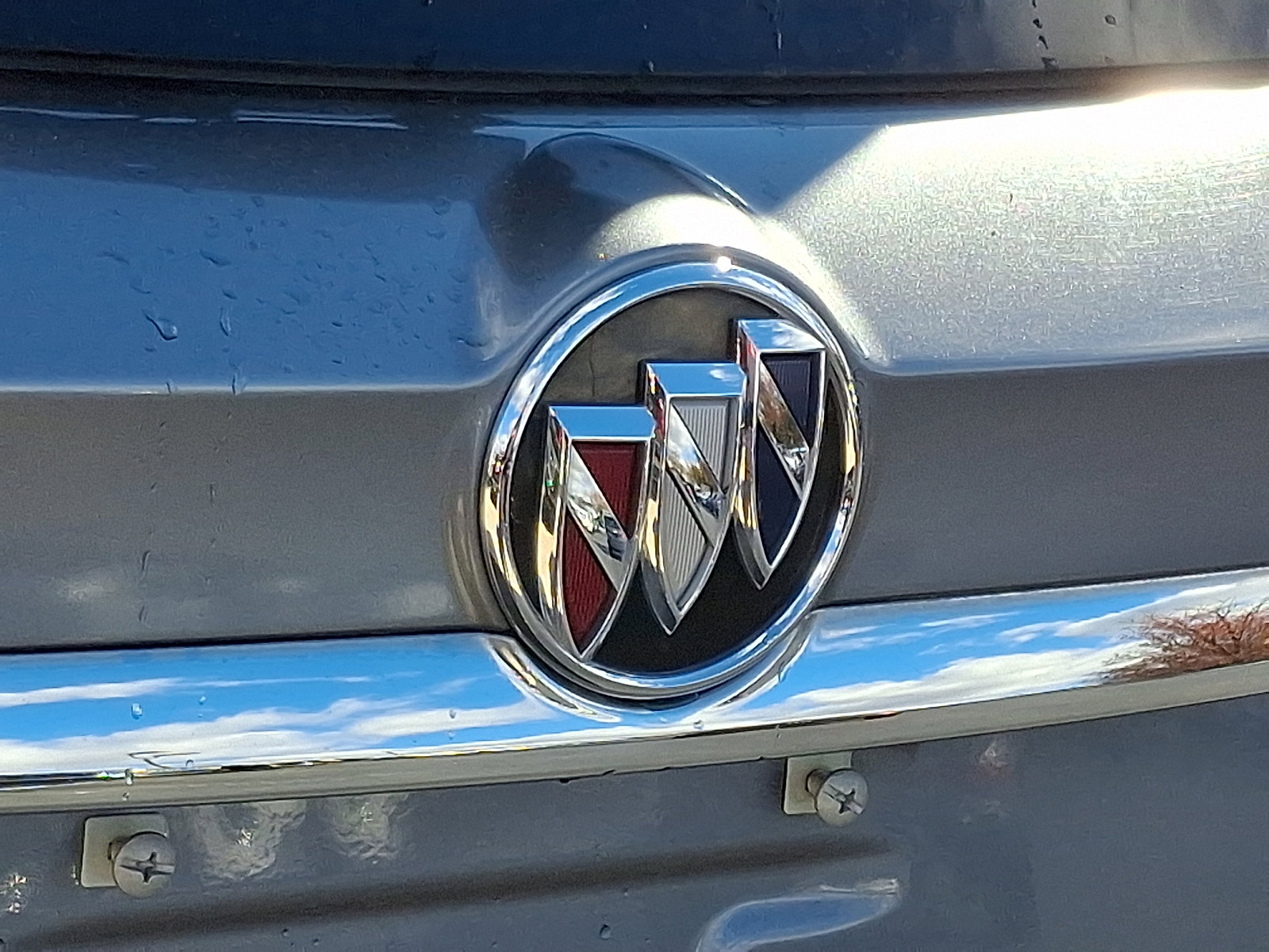 Used 2019 Buick Encore Preferred image 30