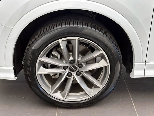 Used 2025 Audi Q3 2.0T Premium w/ Convenience Package AWD/4WD image 8
