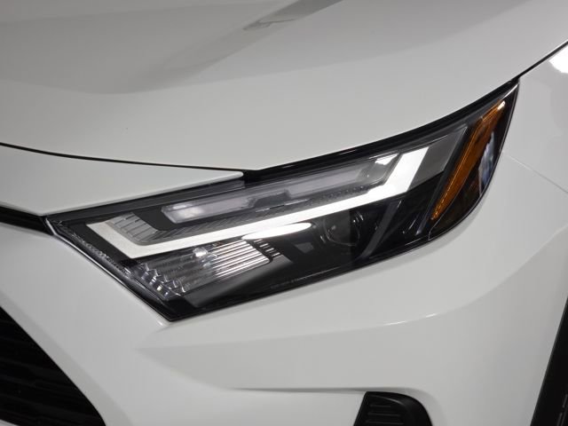 Used 2024 Toyota RAV4 LE image 12