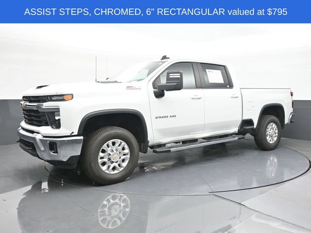 Used 2024 Chevrolet Silverado 2500 LT AWD/4WD image 7