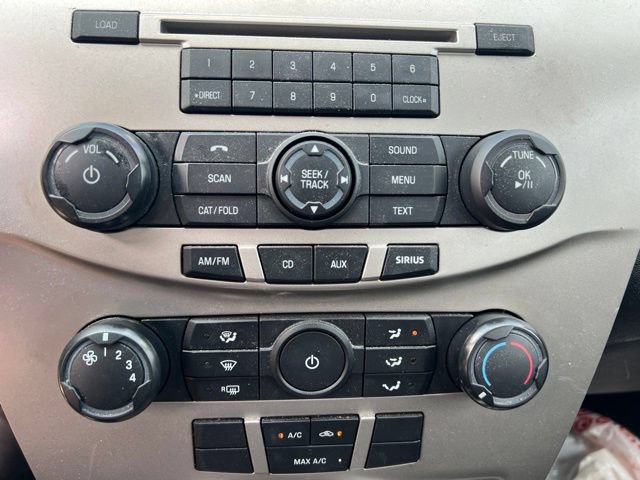 Used 2010 Ford Focus SE FWD image 20