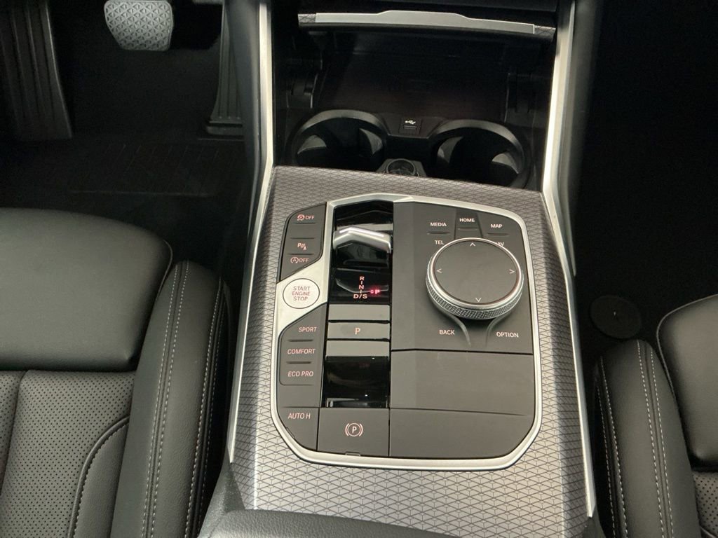 Certified 2025 BMW 330i Sedan w/ M Sport Package RWD image 13