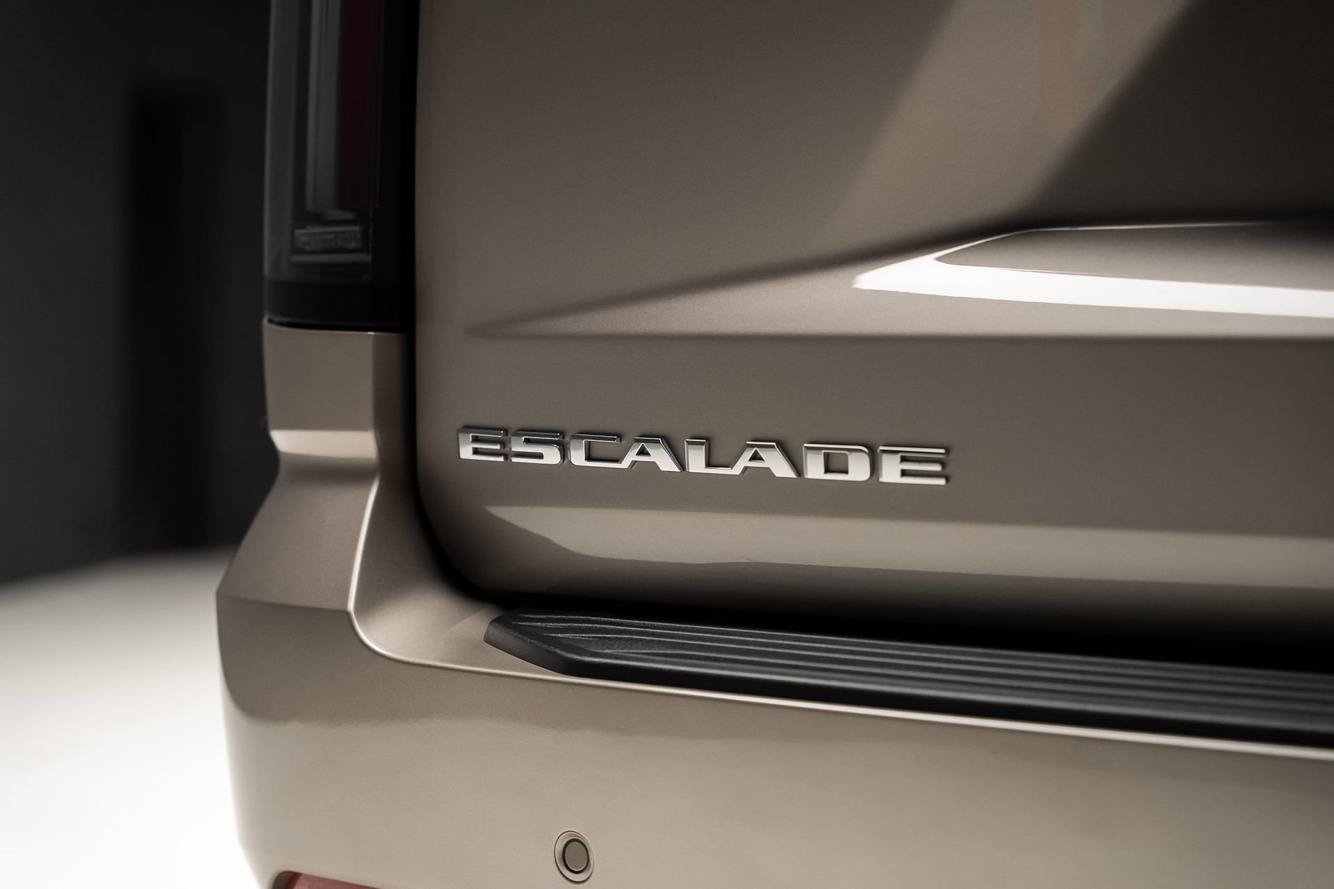 Used 2025 Cadillac Escalade ESV Premium Luxury Platinum AWD/4WD image 32