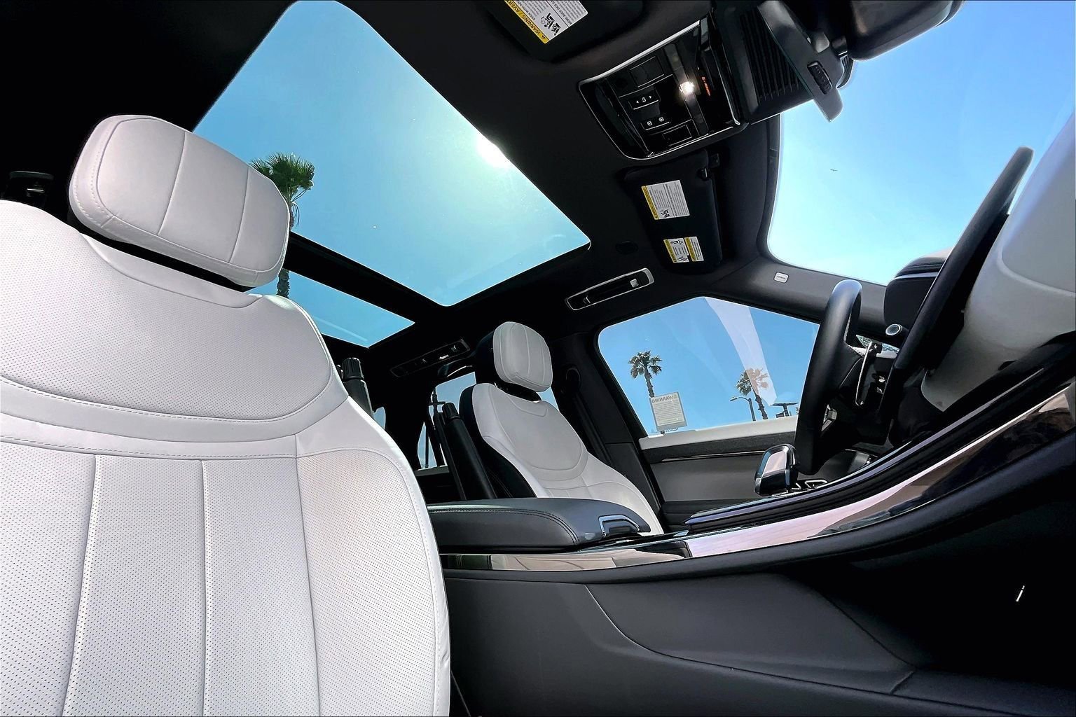 Certified 2025 Land Rover Range Rover Sport Dynamic SE image 22