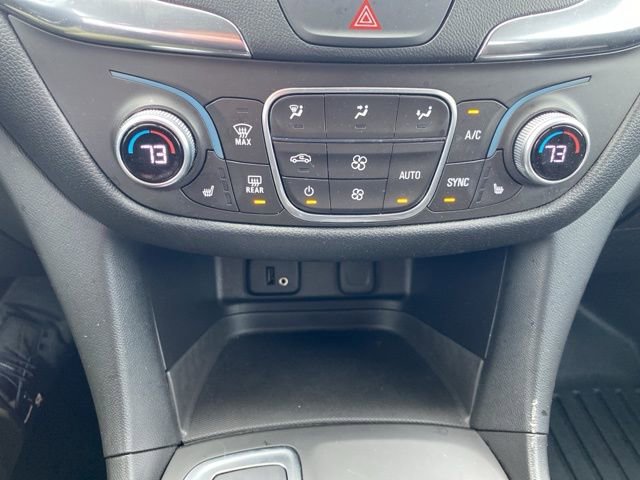 Used 2018 Chevrolet Equinox LT image 25