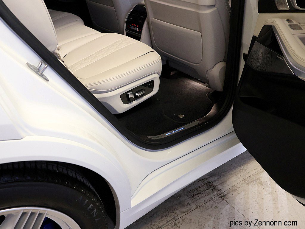Certified 2024 BMW ALPINA XB7 image 38