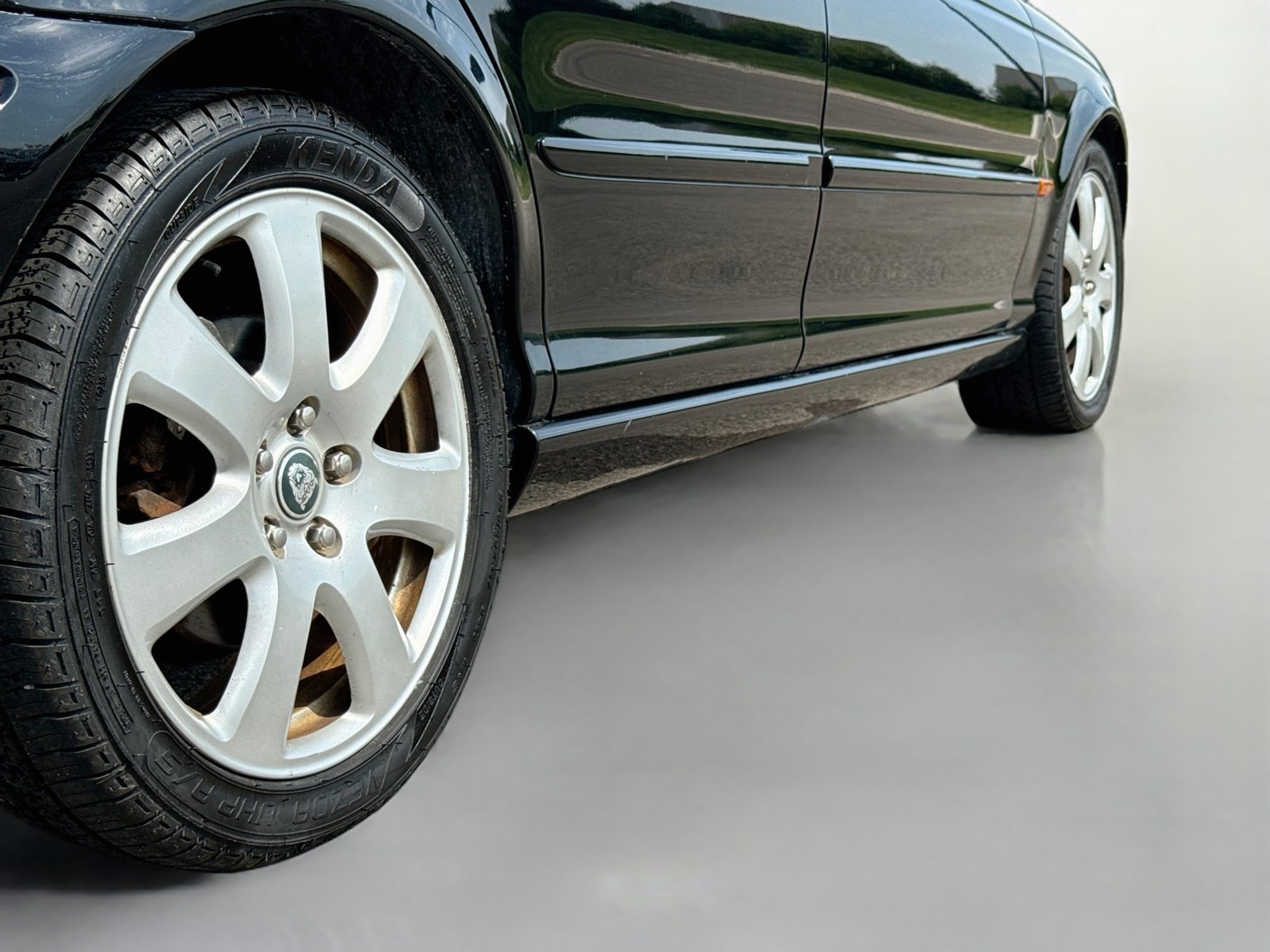 Used 2004 Jaguar X-TYPE 3.0 AWD/4WD image 9